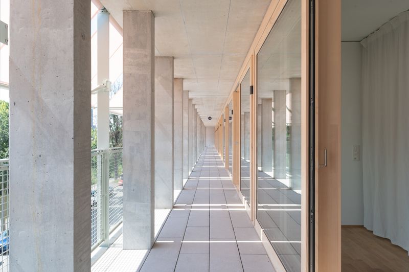 CoDeck - Umnutzung Hochbergerstrasse 158, Basel – Laubengang – © Daniele Sciarretta